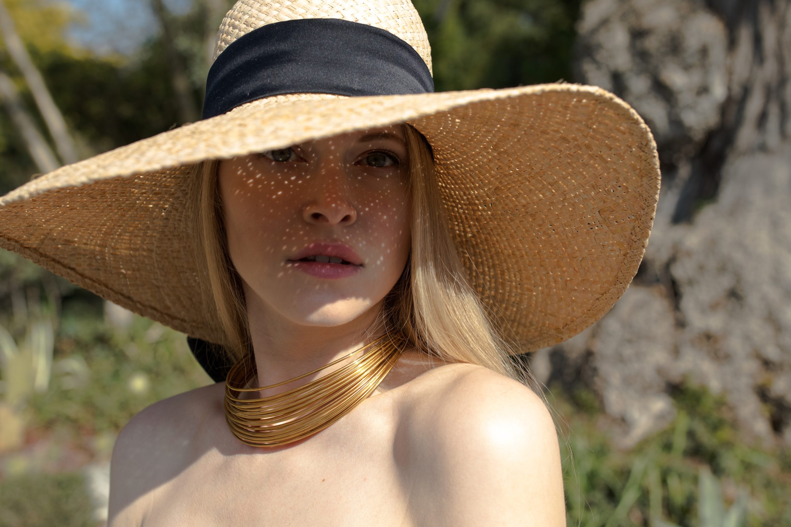 Российская соотечественница запускает в Париже собственную марку шляп Beach & Resort!