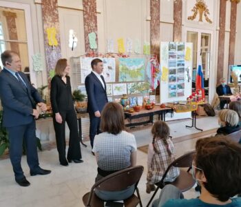 В Париже прошёл Географический диктант