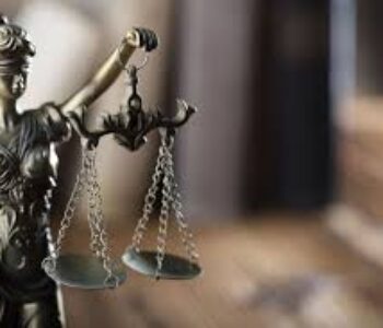 Война в Украине: в ответ на запреты в сфере банковского обслуживания «русские» подают в суд.