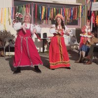 22 февраля в Монтобан Ассоциация «Пушкин» подарила городу яркий и по-настоящему тёплый праздник Масленицы