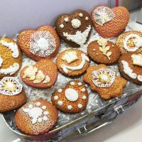 21 апреля — День мастера пряничного дела в России: медово-пряничная история нашей соотечественницы Ирины Бутриковой — талантливый человек талантлив во всём.